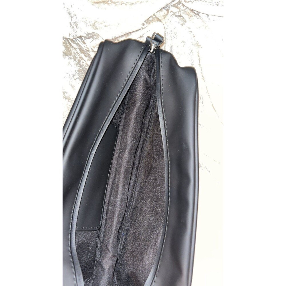 Burberry cosmetics pouch - Picture 4 of 6
